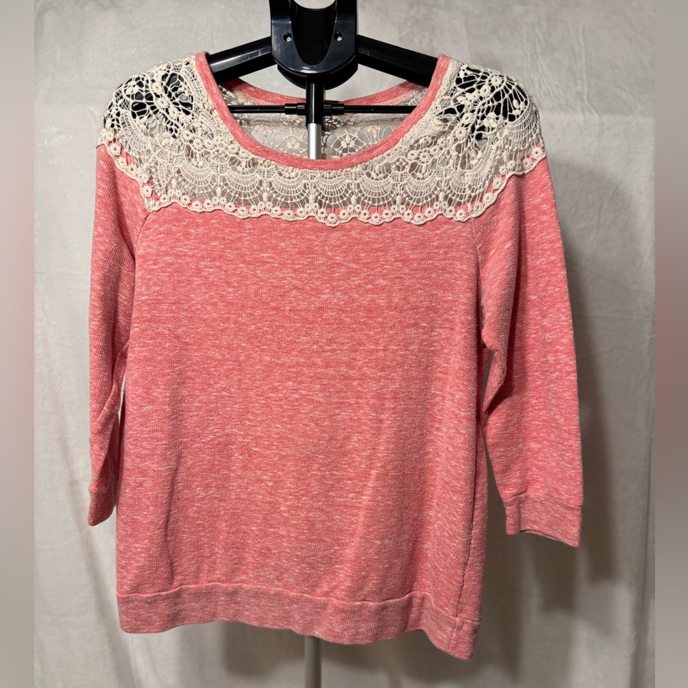 Maurices Coral and Cream Lace Detail